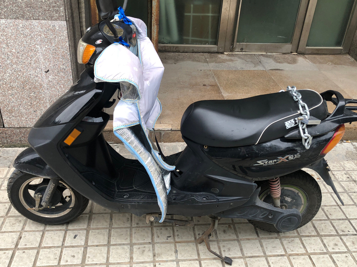 爱玛电动车五月份新换的电池和轮胎（有发票）...