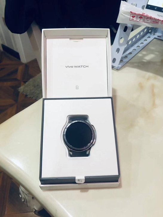 出vivo watch 46mm智能手表锋...