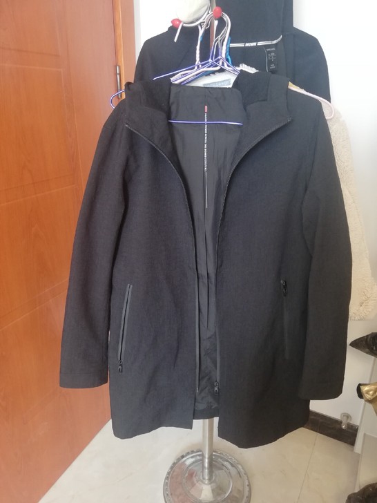 在实体店300多给老公买的，一起买了两件，...