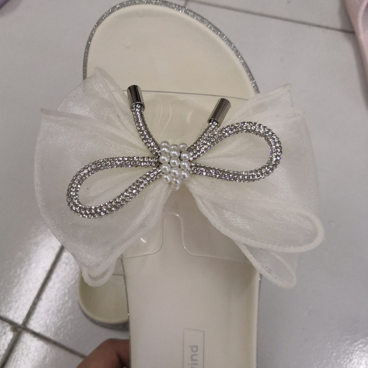 热风拖鞋女  38码  实体店购入的~~~
