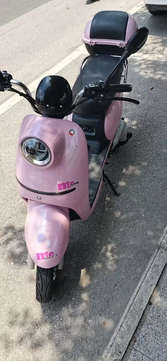出一台二手爱玛电动车,原价3500,不到一...