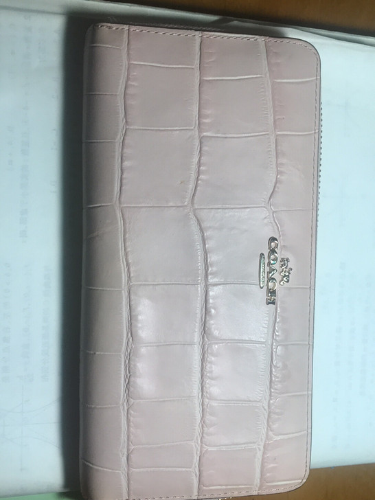 coach女生长钱包,香港SoGo崇光百货...
