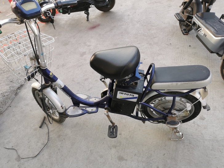 澳柯玛电动车所有功能好使，电瓶新换的续航3...