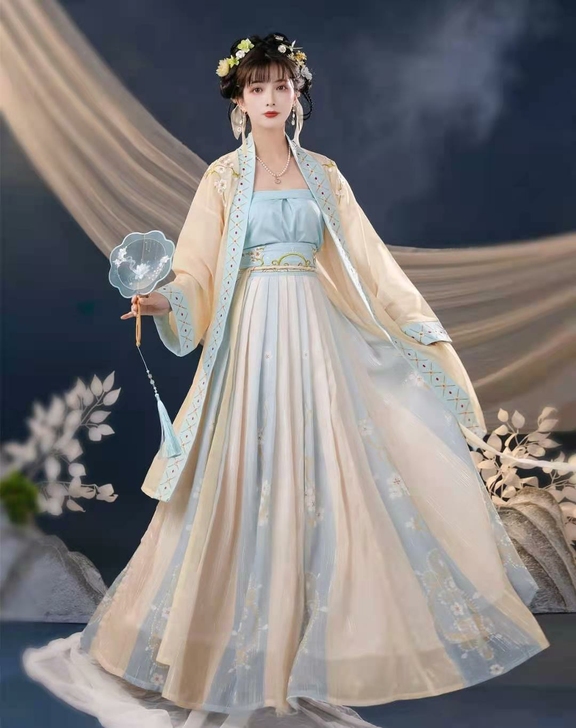 色彩很好看的宋制汉服,穿上就宛如未出阁的大...
