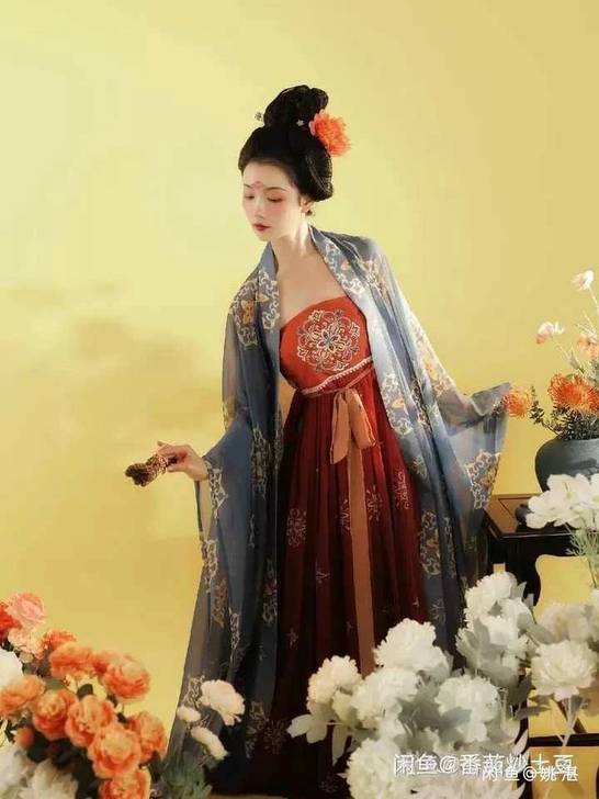 收素羽华裳 风华绝代 原创唐制汉服女刺绣诃...