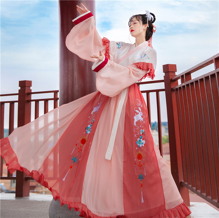 原创晋制汉服女秋冬中国风齐腰交领襦裙白菜正...