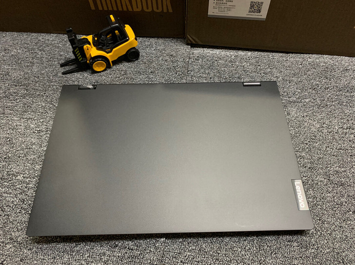 出一台15寸360度翻转二合一平板电脑