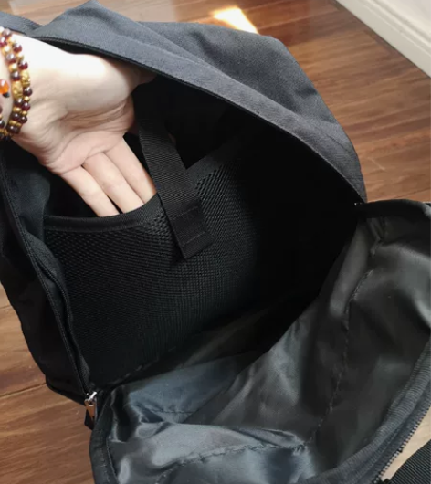 双肩包，大众款，全新，本来东西就不贵，要包...