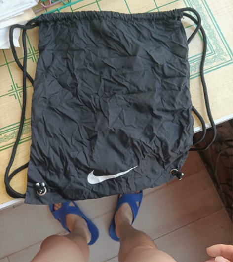 刺客10超顶足球鞋鞋袋 包正原装 感兴趣的...