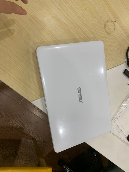 华硕14寸奶白色娱乐乐游戏影音本，配置i5...