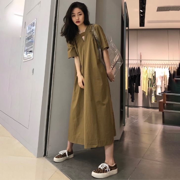 盐系炸街连衣裙2021新款设计感小众可盐可...