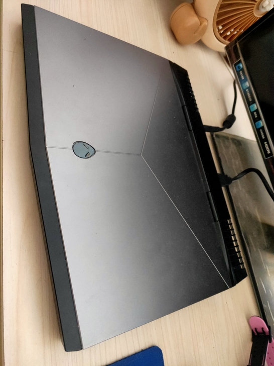 外星人13r3笔记本，成色不错，配置i7-...