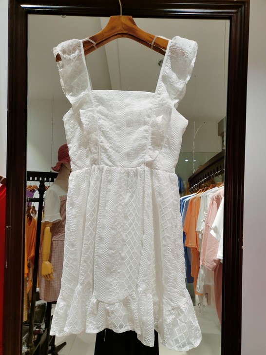 夏季新款吊带短连衣裙 ，很仙，很好看