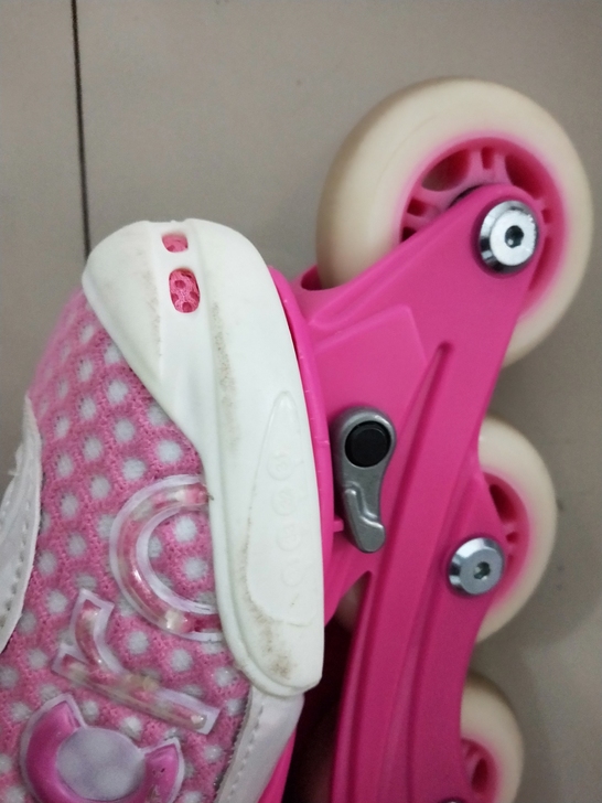 米高溜冰鞋儿童轮滑鞋滑冰鞋旱冰鞋滑轮鞋初学...