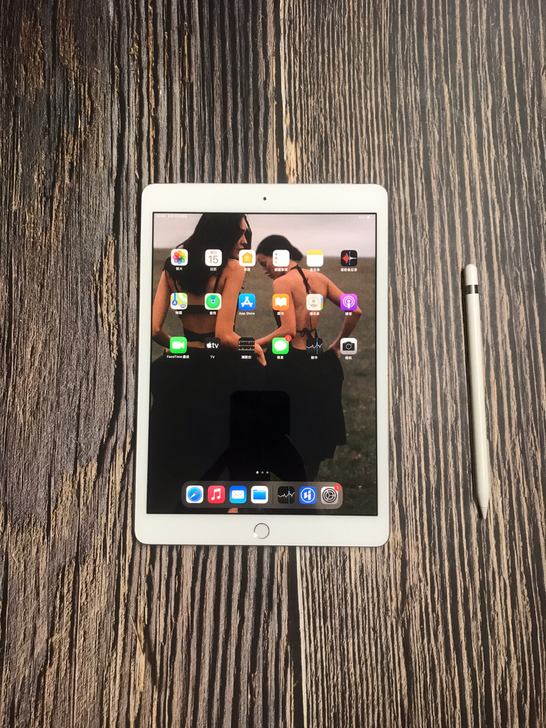 无指纹2019款iPad 10.2寸 插卡...
