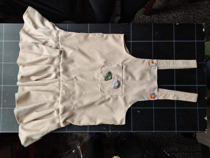 服装设计  服装设计与工程   儿童背带裙...