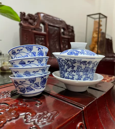 景德镇老茶具,柴窑龙窑烧制,非常老了青花茶...