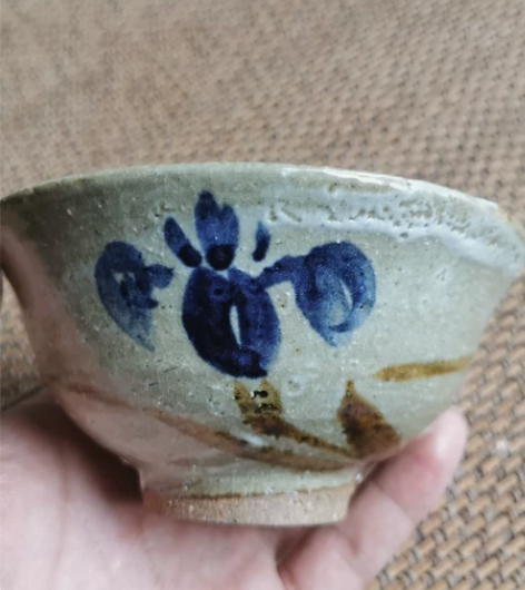 李朝青花铁绘老井户茶碗，口径12.5高6厘...