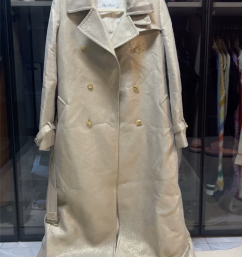 MaxMara 20春季主线双排扣大衣外套...