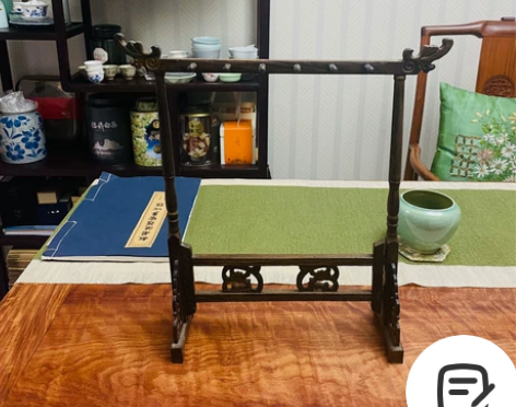 鸡翅木笔挂 感兴趣的话点“我想要”和我私聊...