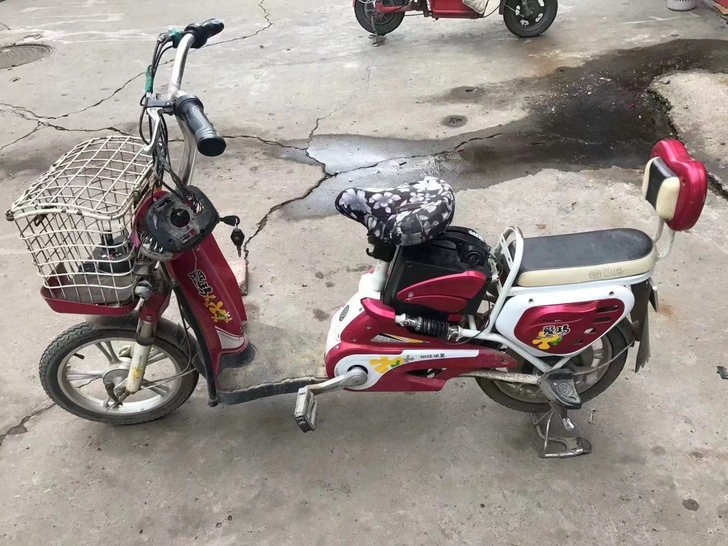 爱玛电动车，可以跑30里地左右，价格480...