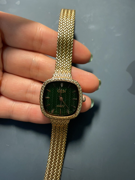 歌迪女手表，7成新，品相如图，细节图每张都...