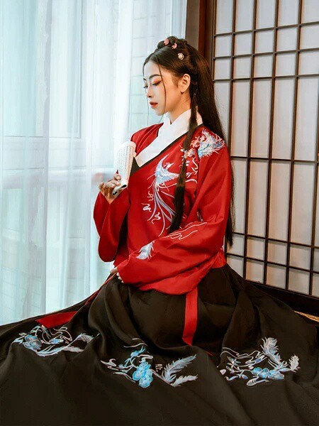 艺缕原创正品【鸾凤】交领汉服女琵琶袖明制袄...