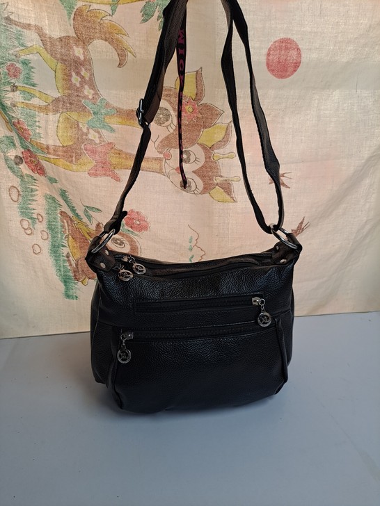 全新 ，单肩包，女包，高20宽28厚18，...