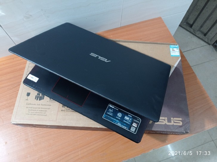 飞行堡垒 15.6寸高分 GTX显卡  i...