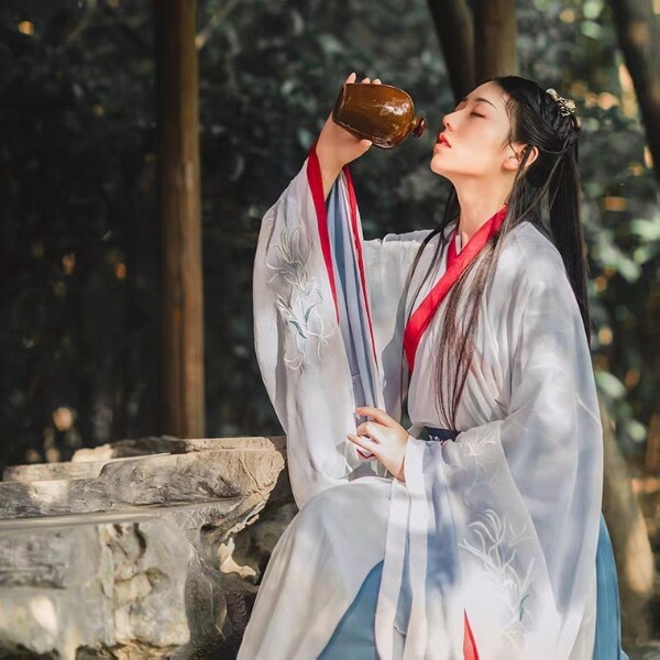 【出汉服】花朝记滢雪，艺缕齐胸婚嫁