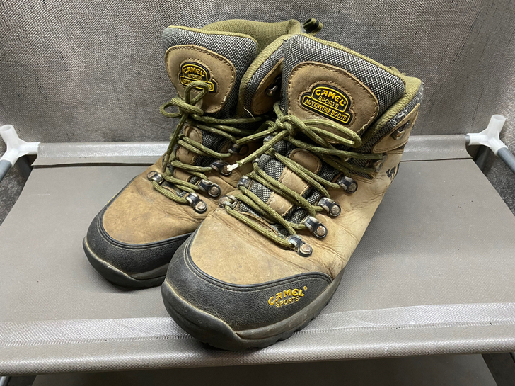 D032 Camel 骆驼 登山鞋 户外鞋...