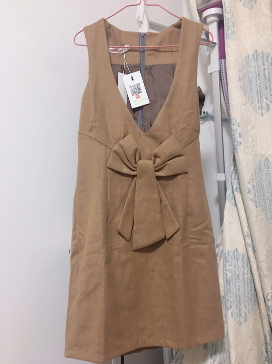 全新带吊牌毛呢淑女背心连衣裙M码（最小码）...