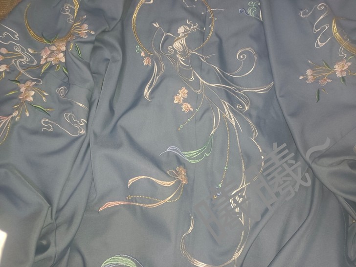 东月棠家的披风