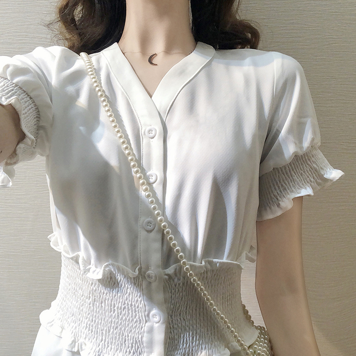 白色连衣裙2019年新款仙女裙夏智熏裙收腰...