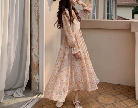 【狂欢价】v领碎花甜美连衣裙女智熏法式桔梗...