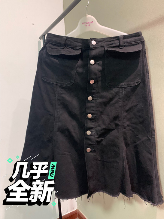 穿过几次,介意勿拍,牛仔黑色半身鱼尾裙,收...