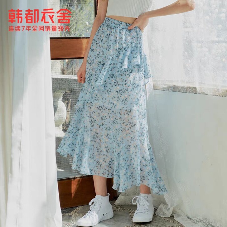 韩都衣舍不规则半身裙2021夏新款雪纺碎花...