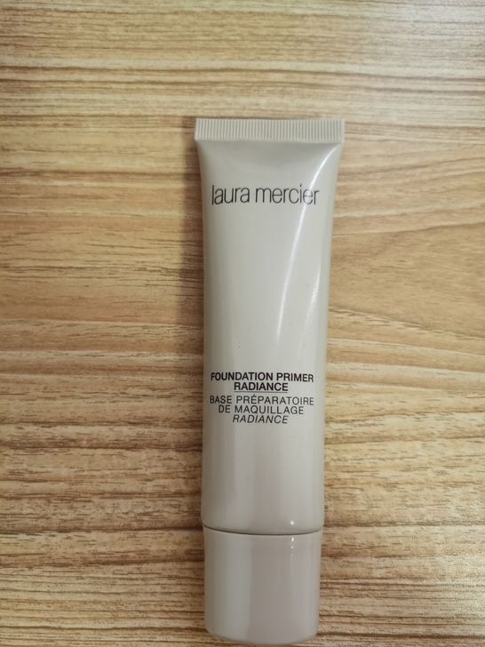 Laura Mercier 隔离提亮妆前乳