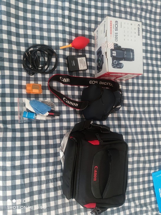 佳能单反550d套机，