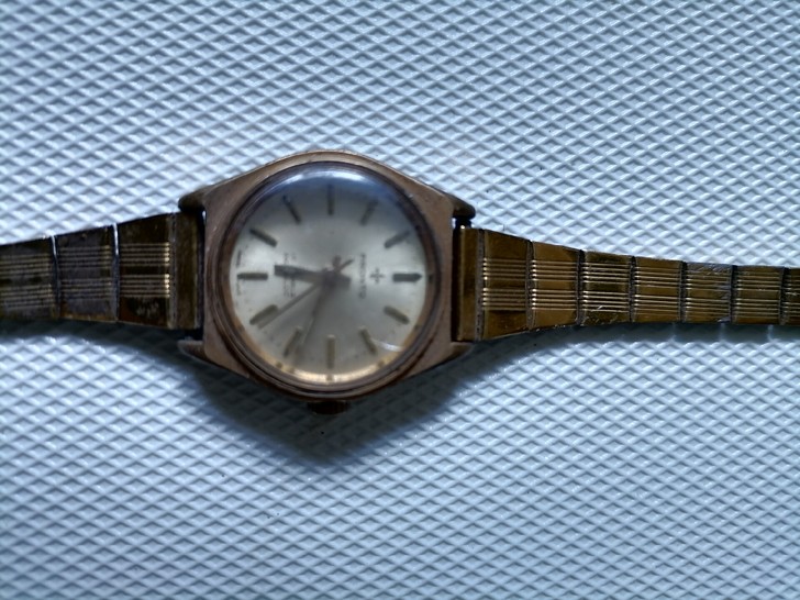 瑞士百浪多,女士表