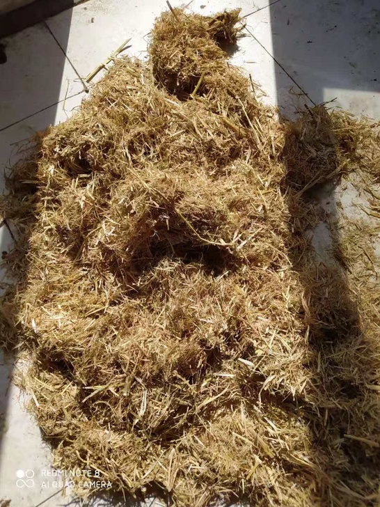 粉碎稻草大捆，网包