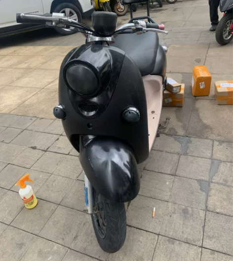 x连盟60v20A精品电动车 感兴趣的话点...