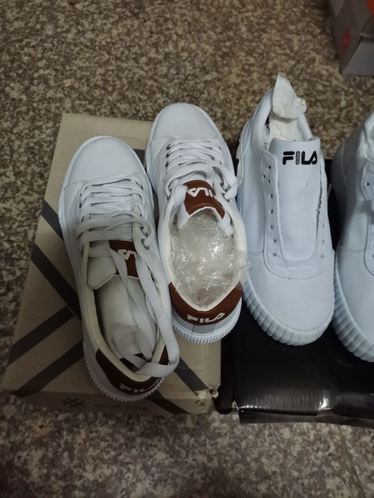 斐乐帆布鞋厚底FILA滑板鞋