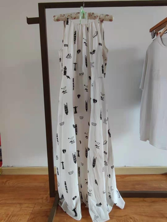衣服太多了 便宜出 都是大牌子
