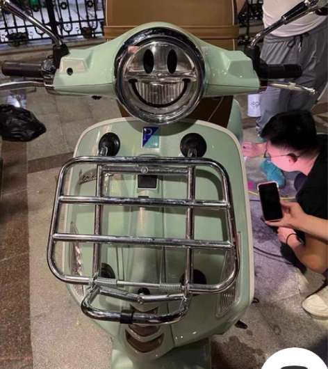 Vespa维斯帕大灯帽檐fiddle4笑脸...