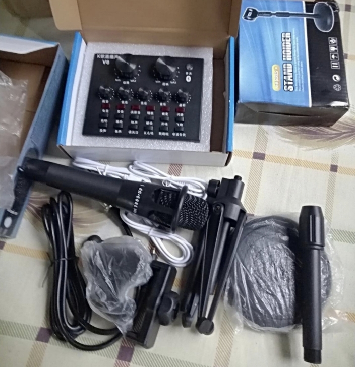 (67元一套包邮)v8声卡直播全套手机唱歌...