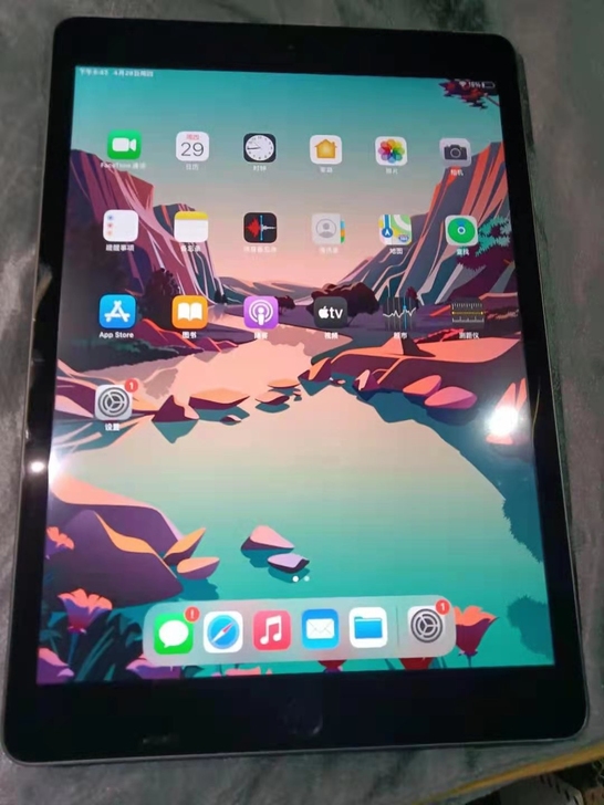 ipad2020 ipad8128G电量9...