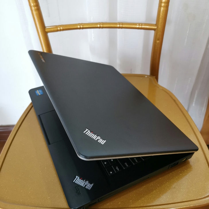 五千多买的 四核  i7  联想笔记本电脑...