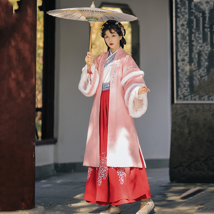 慕雪橙橙 原创汉服女秋冬汉服毛呢大衣改良宋...