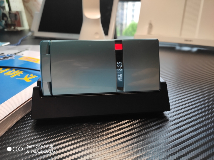 夏普007sh翻盖触屏手机